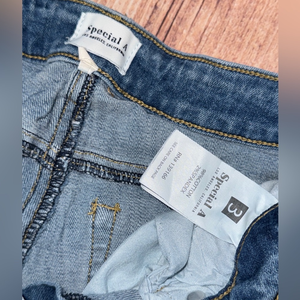 Special A Jeans Sz 3 Blue Denim Distressed Hem Skinny Ankle - Picture 2 of 4